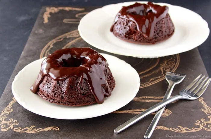 Chocolate Choffy Petite Bundt Cakes